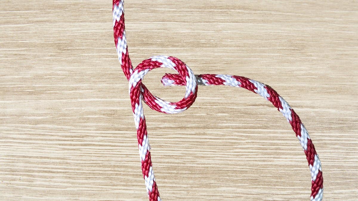 how to tie a bowline knot around something