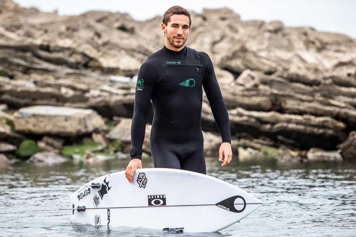 Wet Suit vs Dry Suit: What is The Difference?